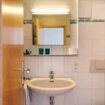 Haus Am Tannenhain Πανσιόν 3*